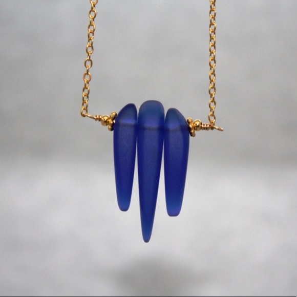 🆕 Gold Seaglass Necklace 💙 - Picture 2 of 5